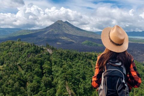 4-Day Best of Bali Land Tour: Uluwatu Kecak, Volcano, Temples & Gate of Heaven